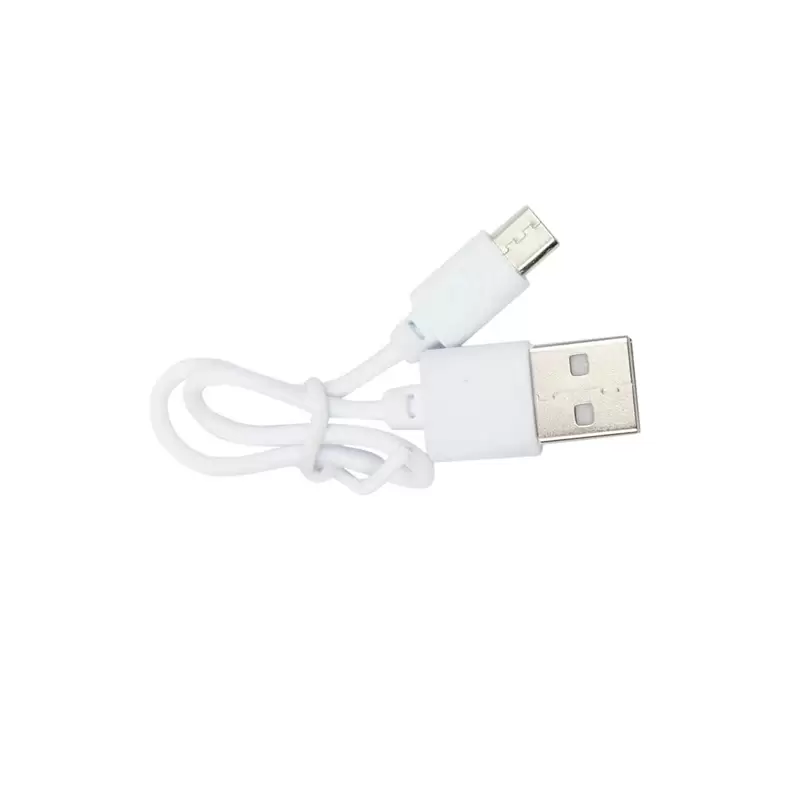 چراغ پیشانی High Power روشن در مسیر کوهستانی